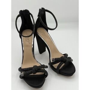 (Authentic) Jewel by Badgley Mischka  New    Size 6    Retail $129